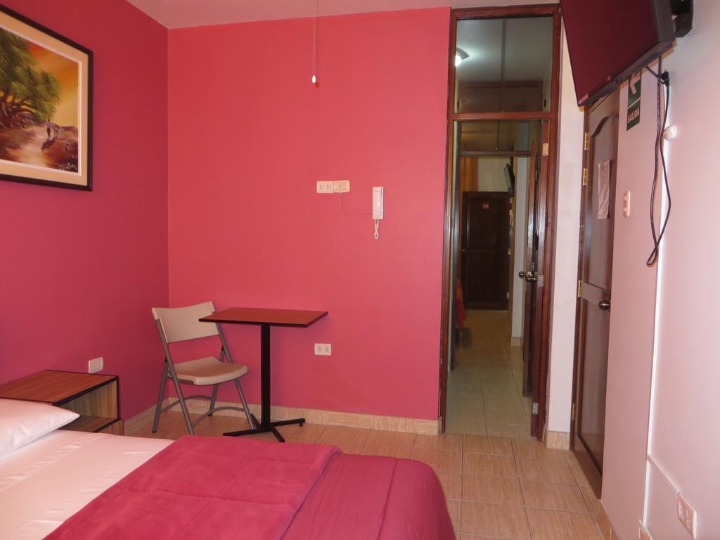 Hostal Hellen Ross Nazca Szoba fotó