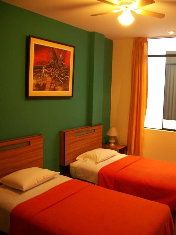 Hostal Hellen Ross Nazca Kültér fotó
