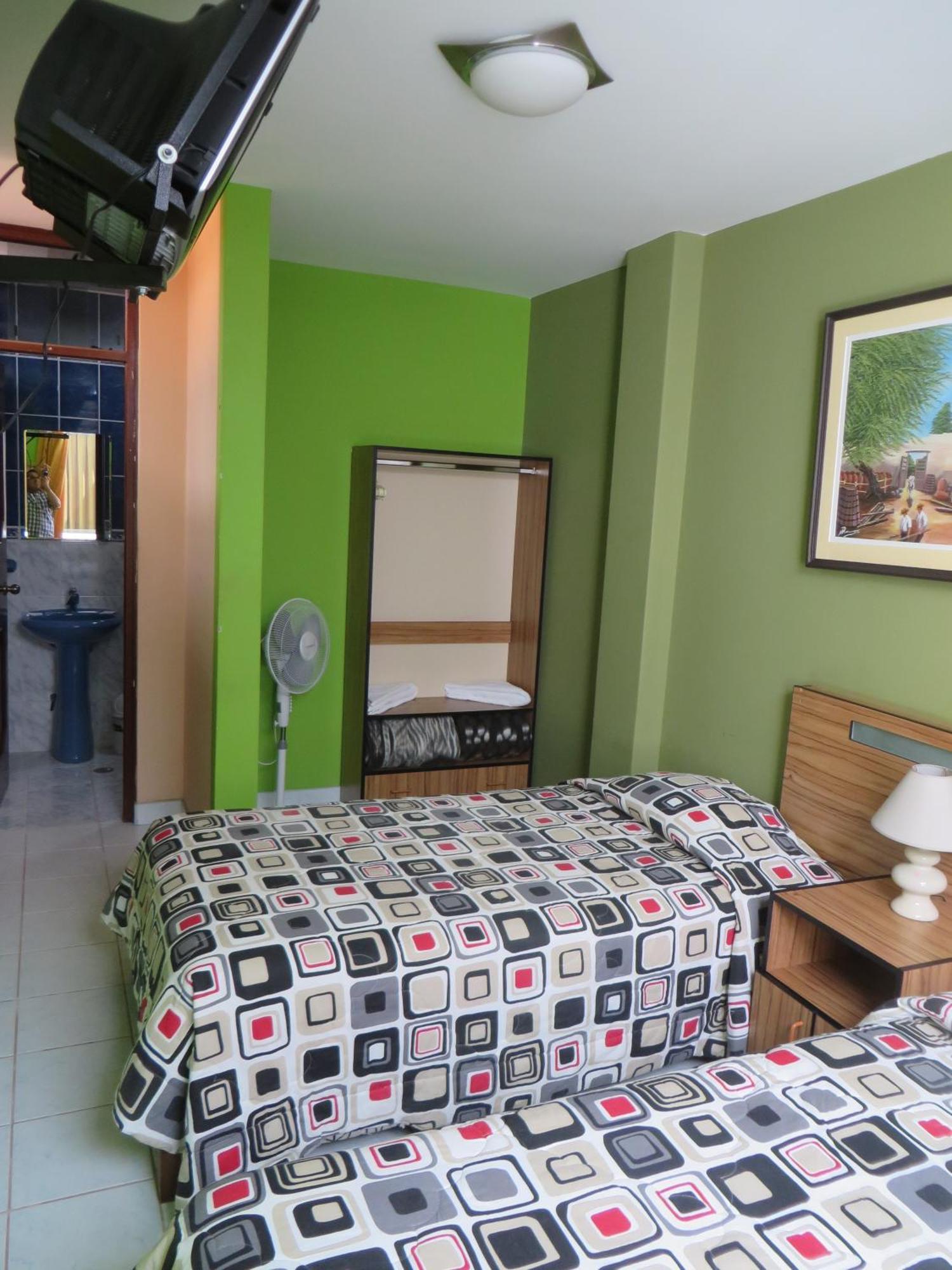 Hostal Hellen Ross Nazca Kültér fotó